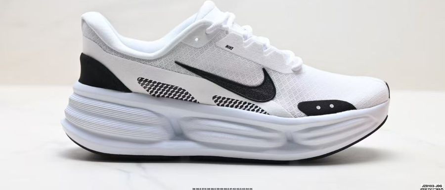 Nike Comfort Ride EasyOn · blancas y negras